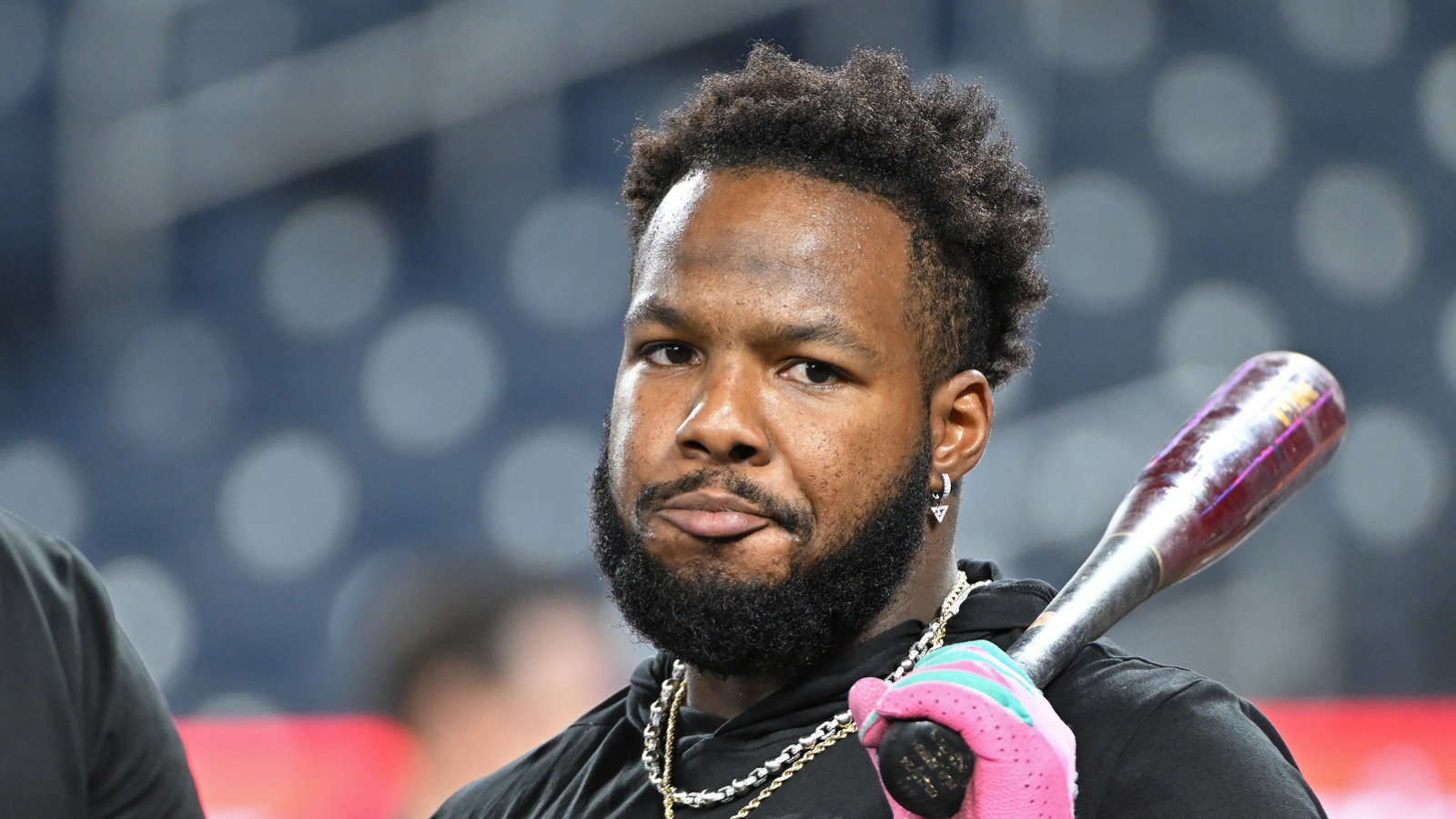 Report reveals why Blue Jays are reluctant to trade star players ...