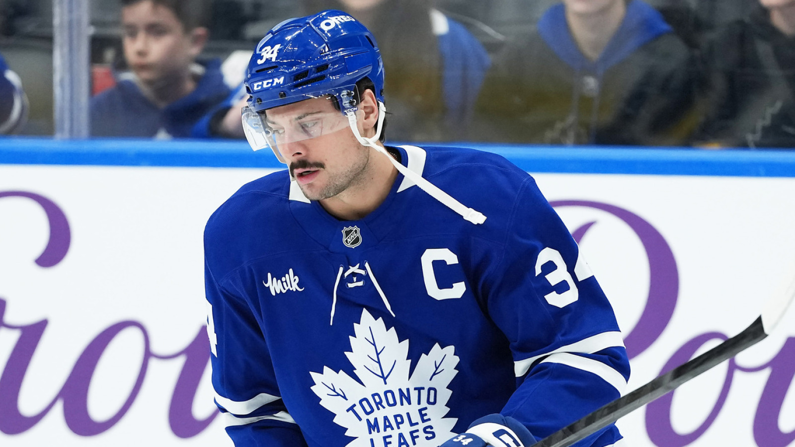 https://www.yardbarker.com/media/a/1/a15ae0ce1b36c69ca332479e9cd5acd7e60dec75/thumb_16x9/maple-leafs-auston-matthews-gotten-better.jpg?v=1
