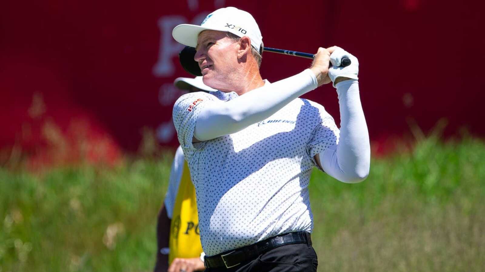 Ernie Els fires 62 to grab Principal Charity Classic lead