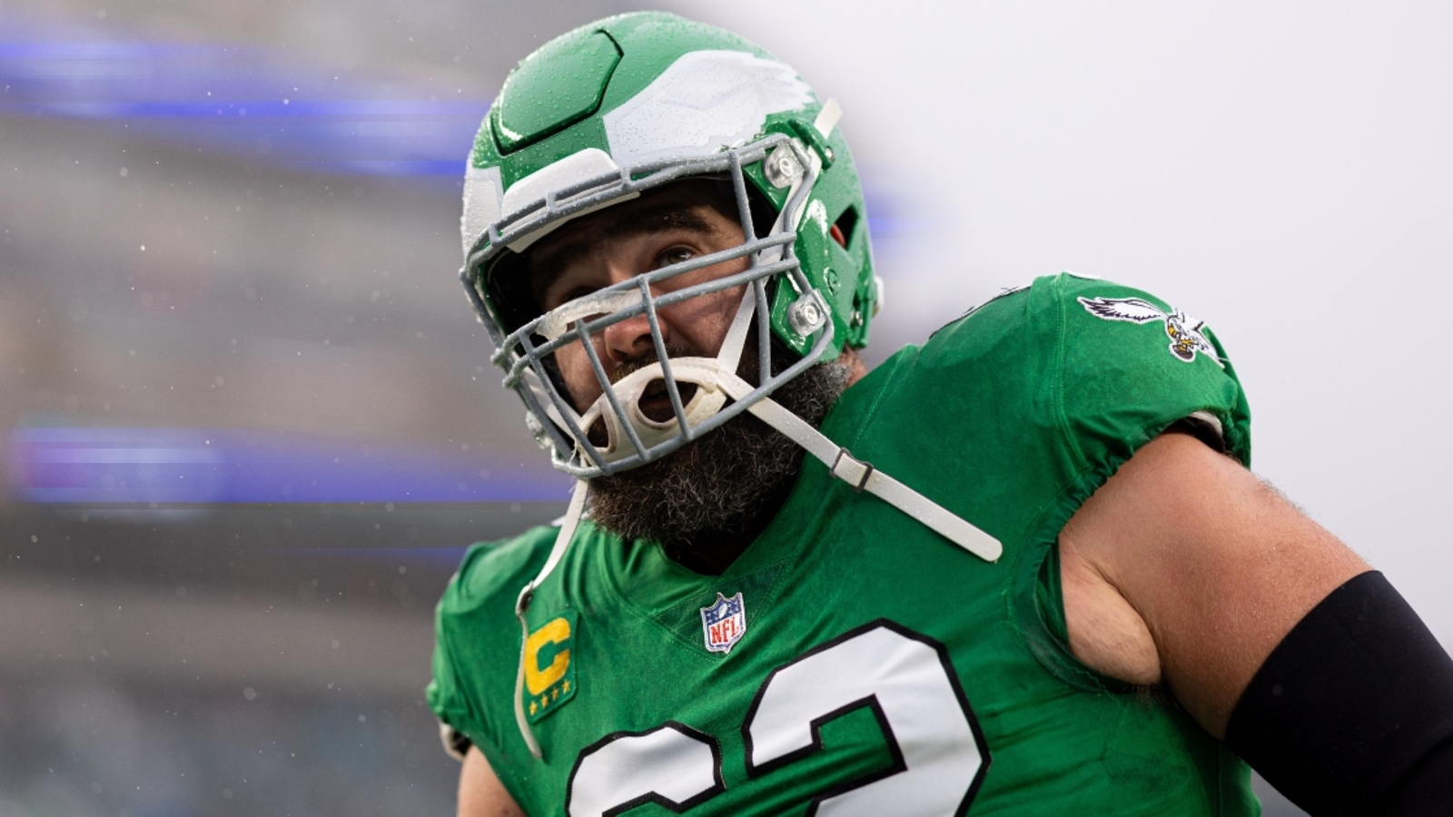 Jason Kelce fordert, dass Bills DT Jordan Phillips eine Geldstrafe ...
