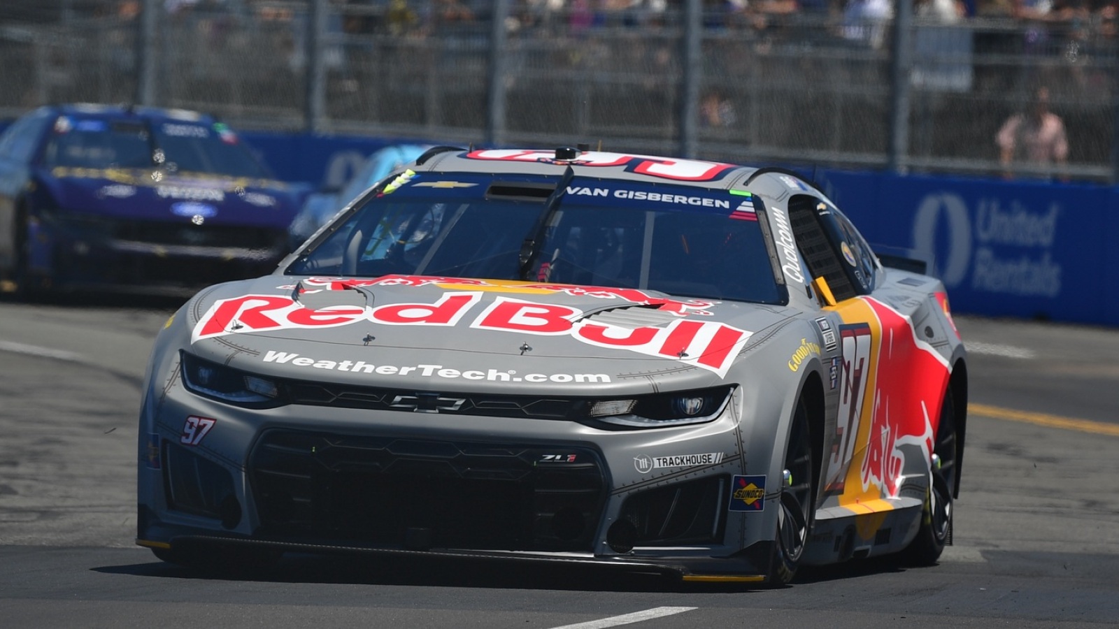 https://www.yardbarker.com/media/a/2/a244a2ad54e5deb0fb6649fbb5d75af688776faa/thumb_16x9/shane-van-gisbergen-connor-zilisch-austin-hill.jpg?v=1
