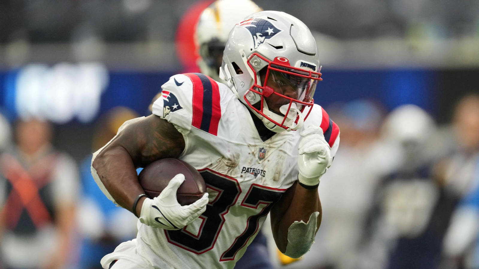 Patriots' Harris likely to play; Falcons' Patterson unlikely