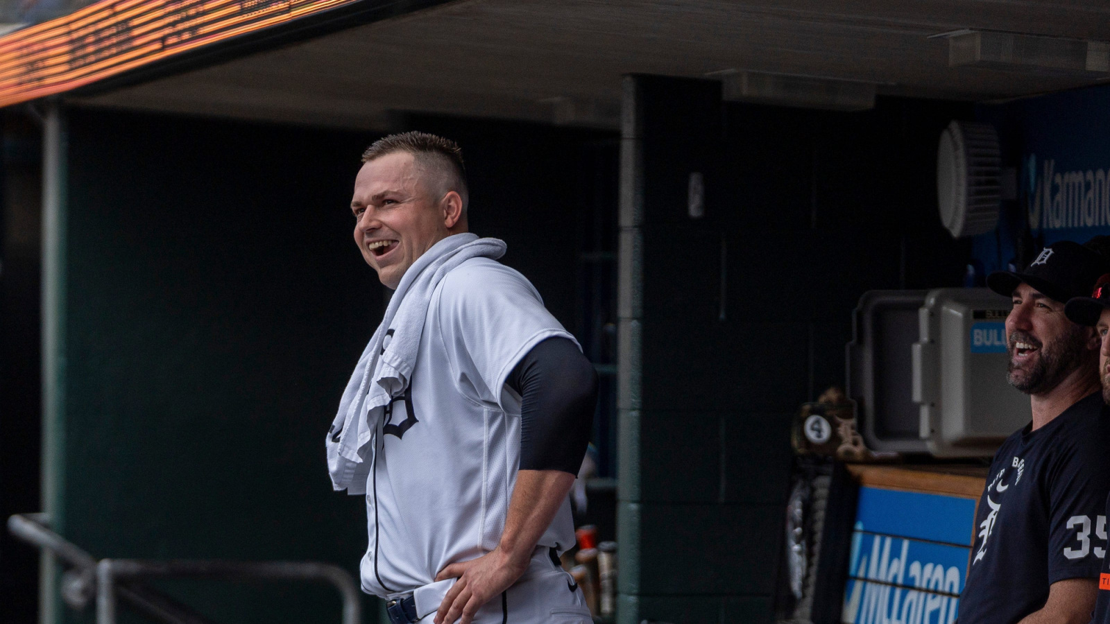 https://www.yardbarker.com/media/a/2/a26e5452abf0e6baf57b8e40e9a89c4dae0d3128/thumb_16x9/tarik-skubal-dugout-comerica-park-detroit-on.jpg?v=1