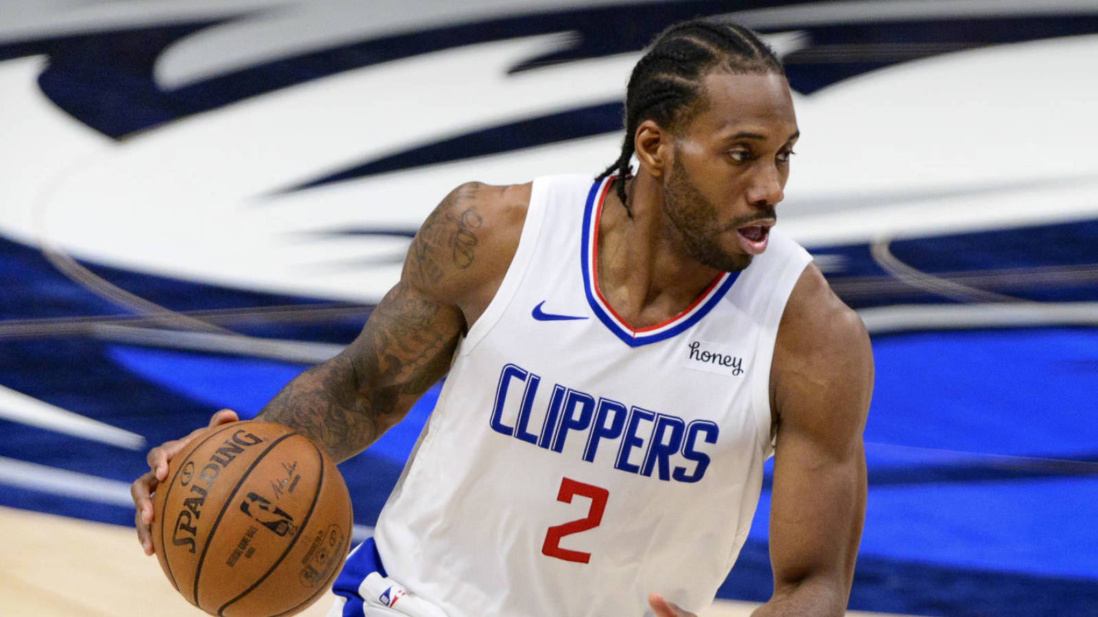 Kawhi Leonard out for Game 4 with a knee injury - News Farras