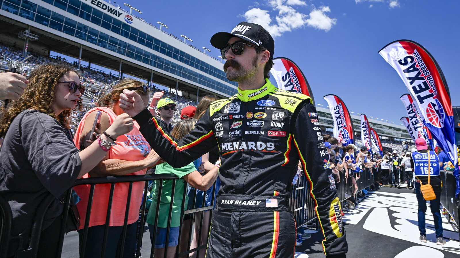 Ryan Blaney Gives Hilarious Take on What Could Solve His Radio Issues