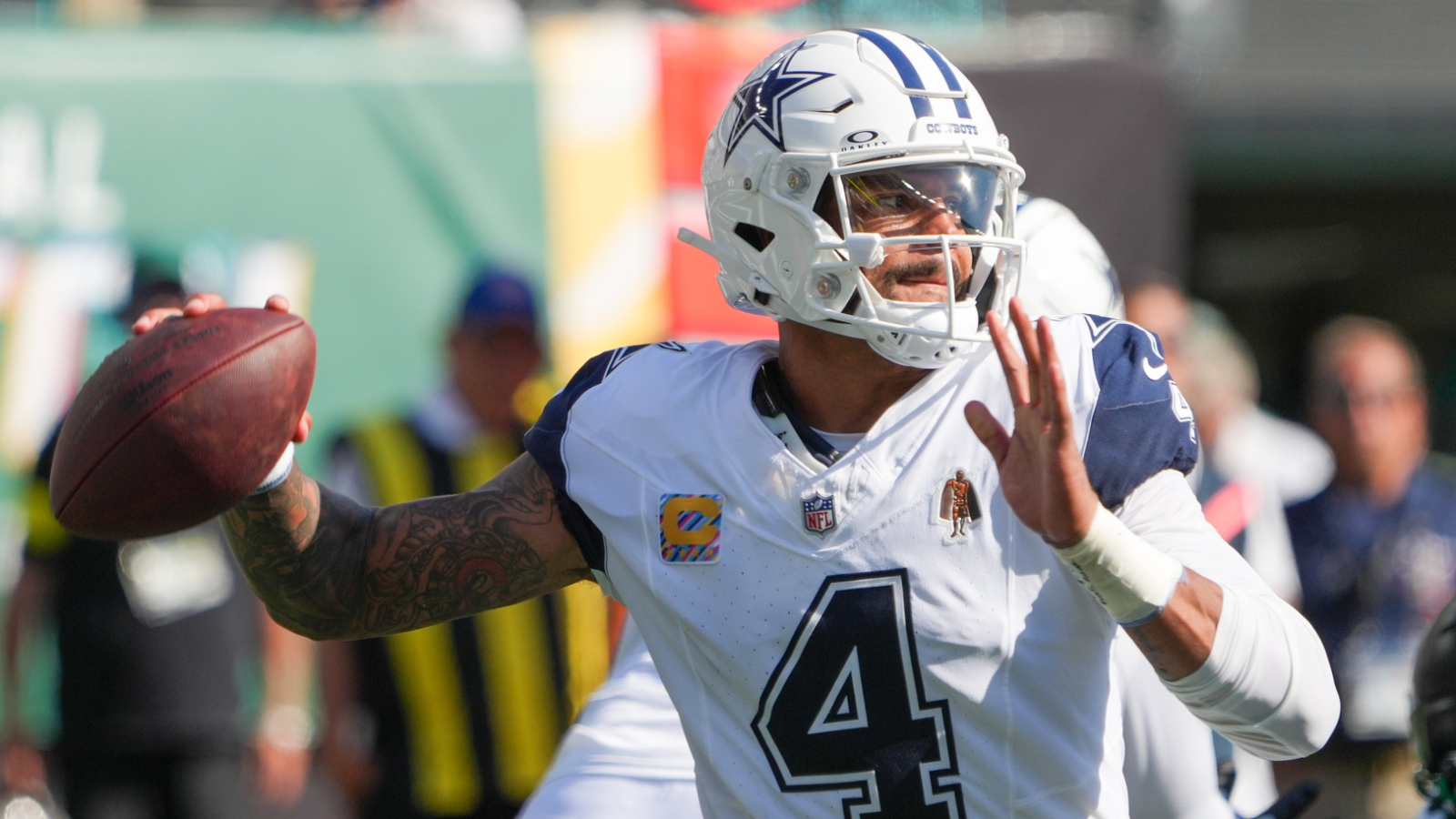 https://www.yardbarker.com/media/a/2/a29cee46190cb32be6fd672b9060be3d855b619d/thumb_16x9/cowboys-qb-dak-prescott-mvp-week-5-win.jpg?v=1