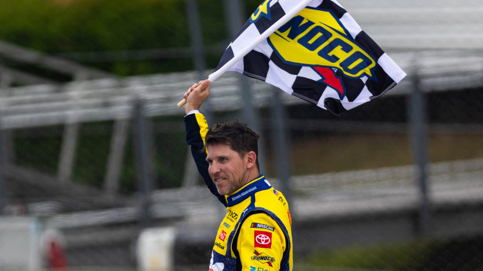 https://www.yardbarker.com/media/a/2/a2ade7a01933de94049e9f04e9a6ec68b28ca344/thumb_16x9/denny-hamlin-ty-dillon-set-square-off-sonoma.jpg?v=1