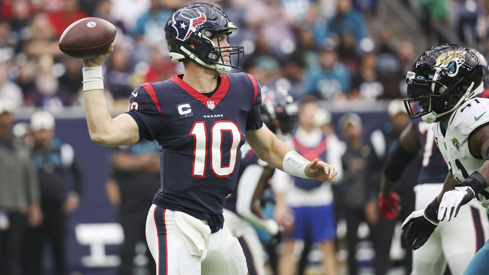 Report: Texans not currently open to trading QB - Vimarsana News
