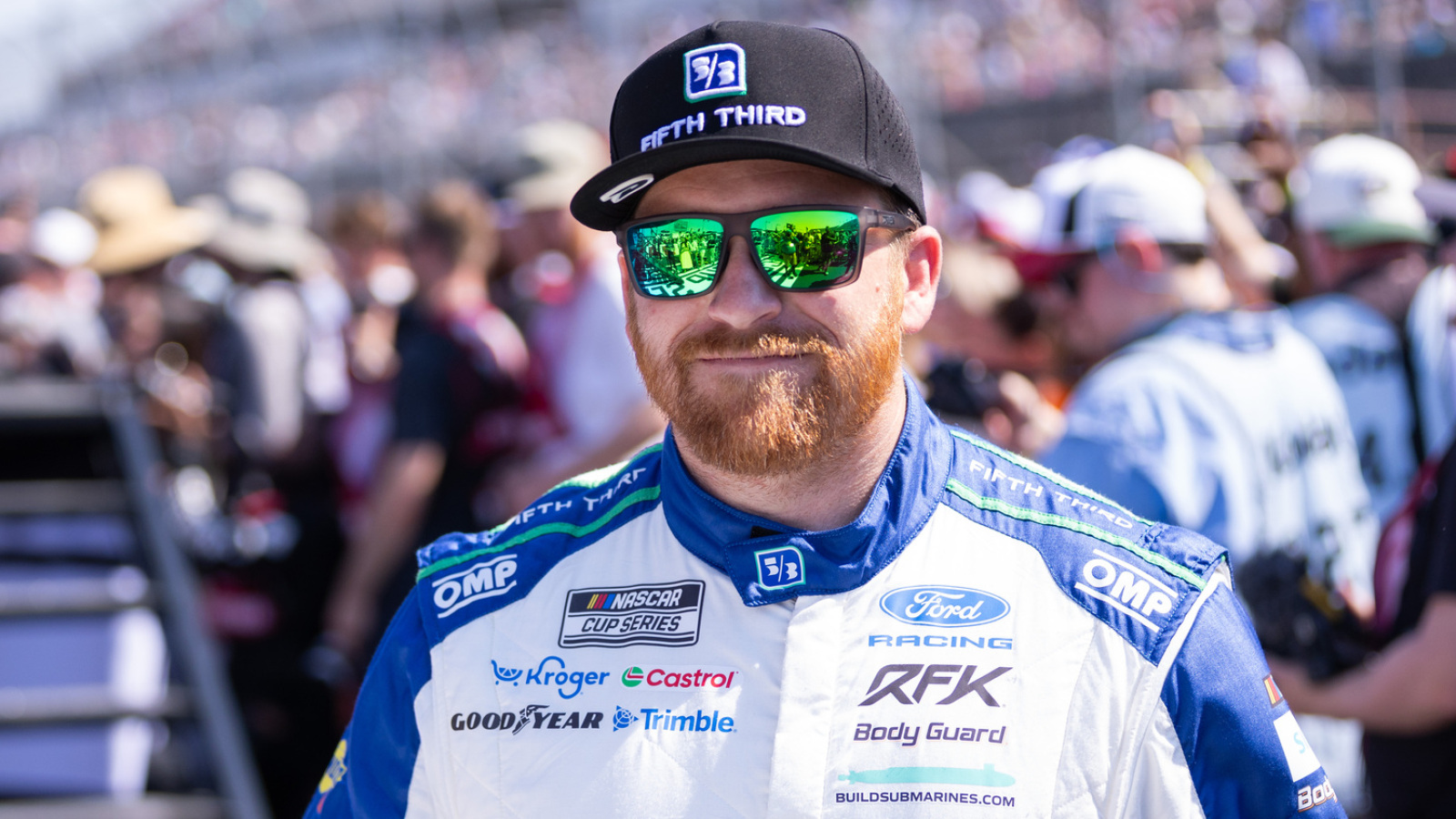 https://www.yardbarker.com/media/a/2/a2f66f7c92c065d5793646c5a07b51155a5a30da/thumb_16x9/chris-buescher-still-feeling-burn-talladega-runner.jpg?v=1
