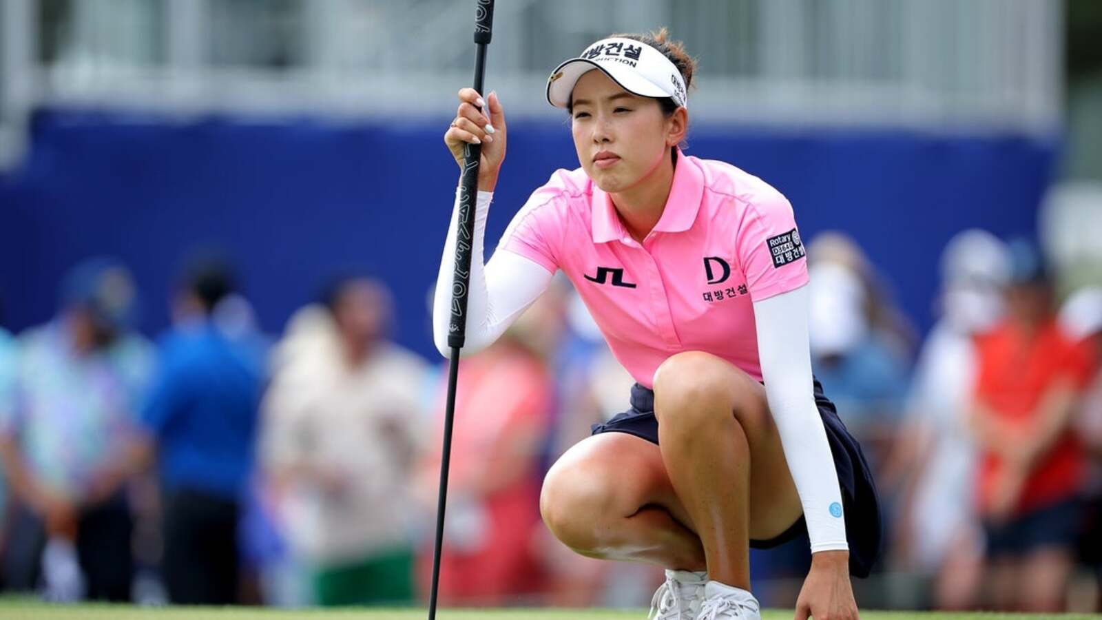 Yealimi Noh Takes Lead at AIG Women's Open