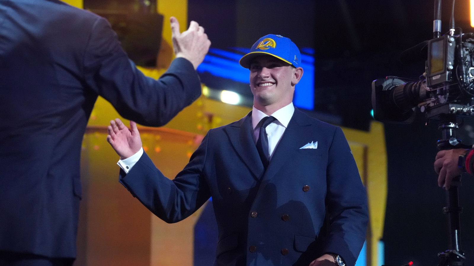 NFL executives share strong reactions to Rams selecting Simpson ...