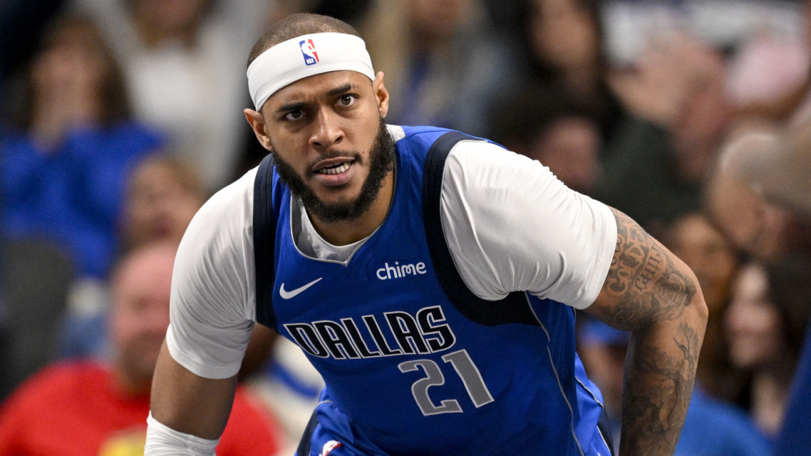 https://www.yardbarker.com/media/a/4/a4a8261818022b18d04ff629063d44f46947d100/thumb_16x9/mavericks-daniel-gafford-agree-big-contract.jpg?v=1