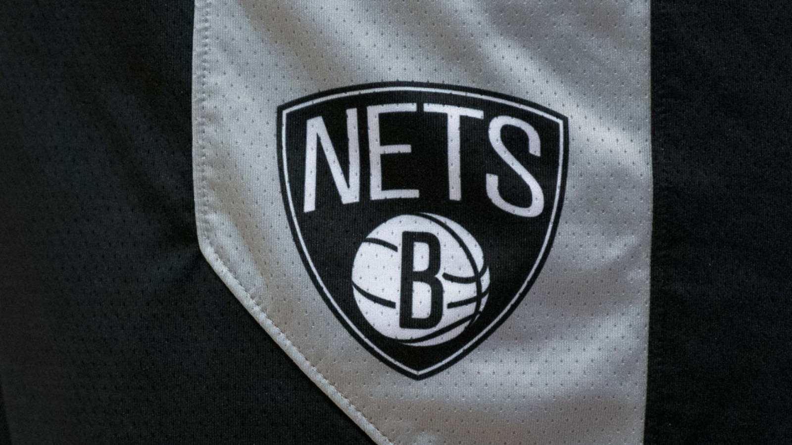 Nets Owner Calls Knicks Championship 'Embarrassing' for Brooklyn Fans