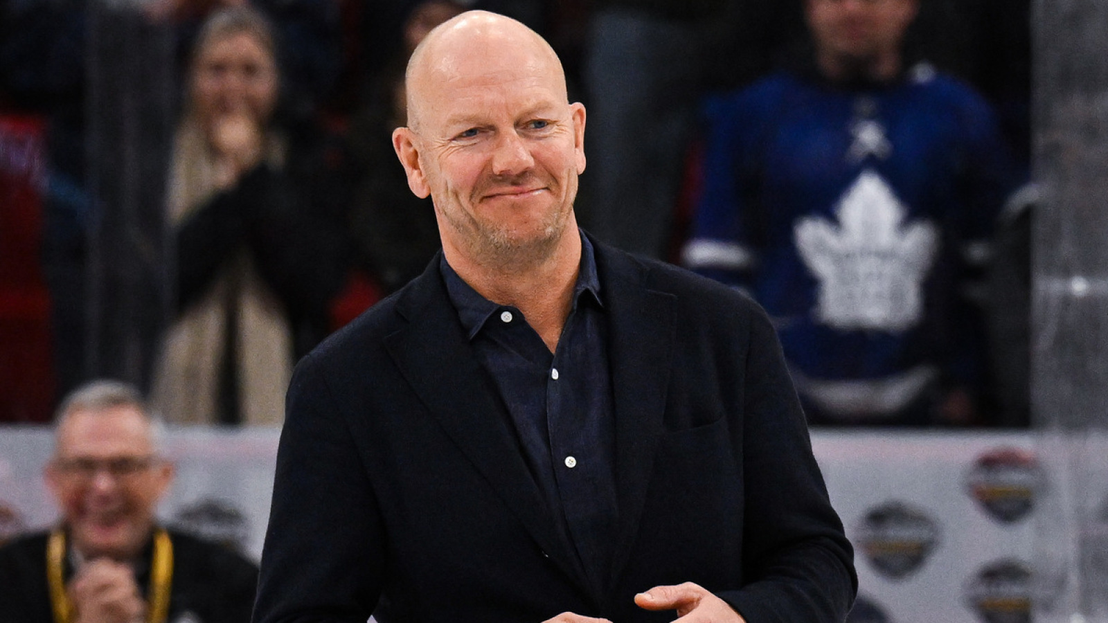 Sundin as Maple Leafs Vice President