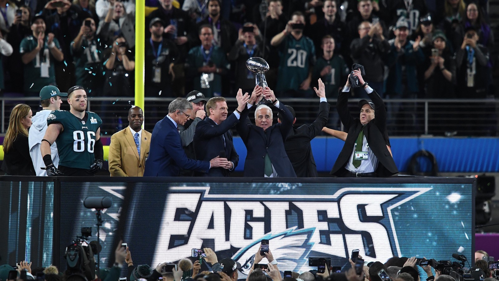 Eagles win first Super Bowl in historic fashion  Yardbarker.com