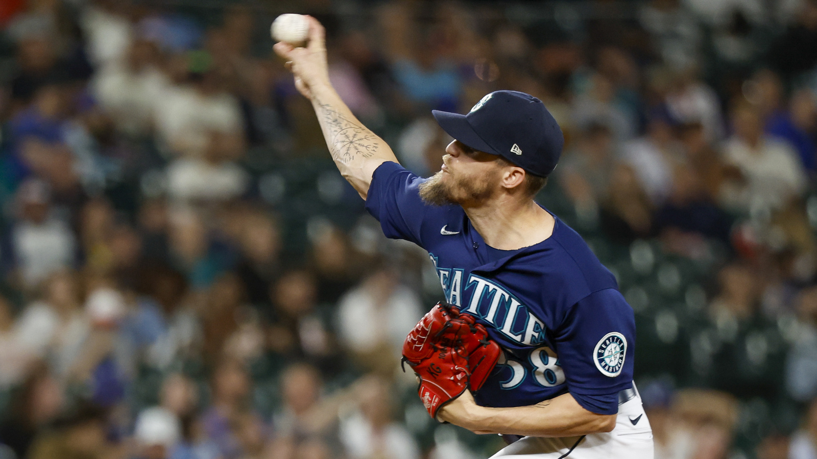 Reliever Ken Giles elects free agency after clearing waivers - Vimarsana News