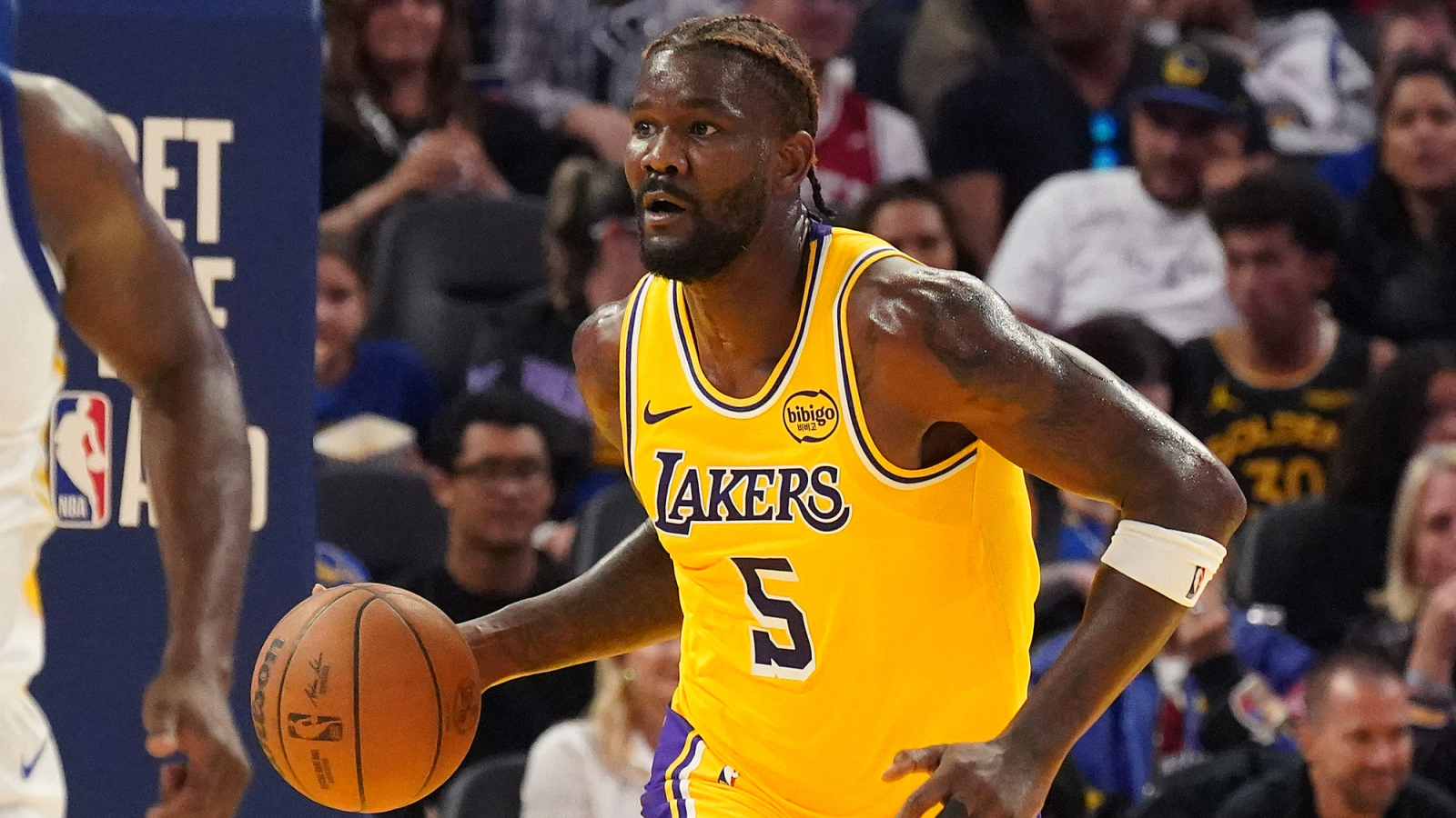 https://www.yardbarker.com/media/a/5/a596bc54b9a22d4262dea0c2c144b5f61782bf00/thumb_16x9/deandre-ayton-makes-worrying-comments-ahead.jpg?v=1