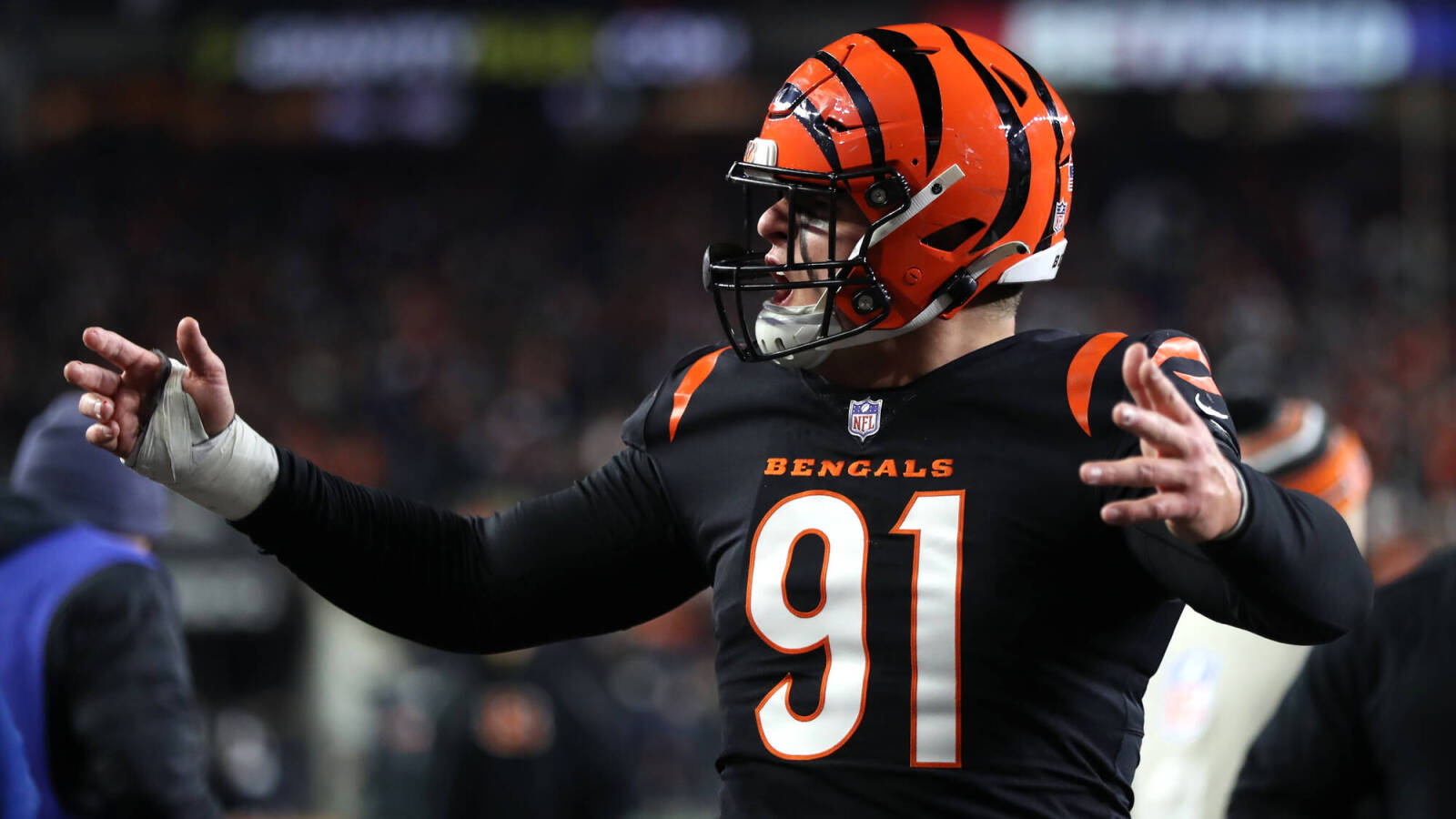 Bengals extend impact defender Yardbarker