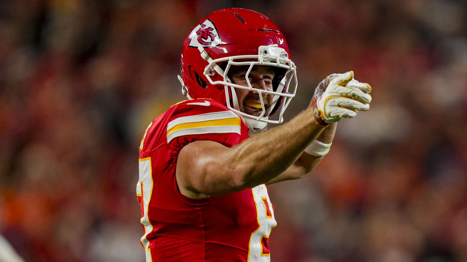 https://www.yardbarker.com/media/a/6/a60462aaac2f4b35a255b0306d1c0615ccdc78b8/thumb_16x9/chiefs-receive-encouraging-travis-kelce.jpg?v=1