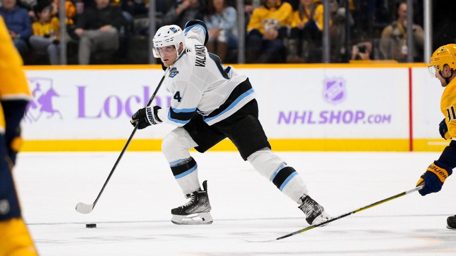Hurricanes sign Juuso Valimaki to one-year contract extension