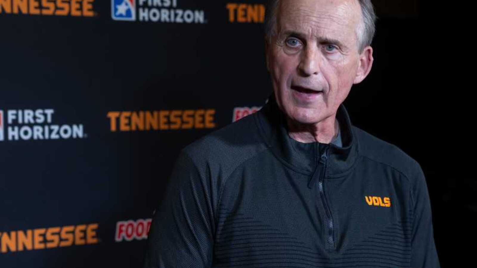 Rick Barnes gives a heartfelt message on the passing of Tennessee media ...