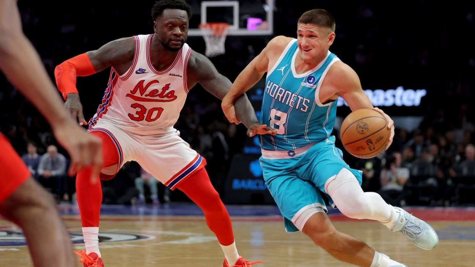 Hawks, Hornets collide searching for a 2-0 start