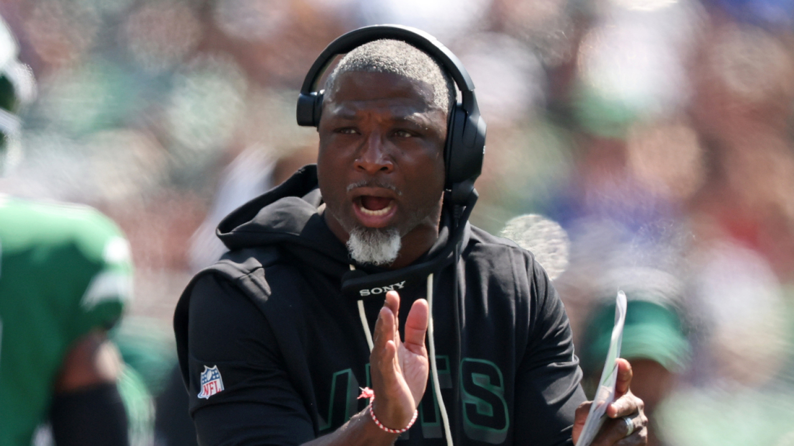 Jets players address Aaron Glenn's viral celebration in loss to Bucs ...