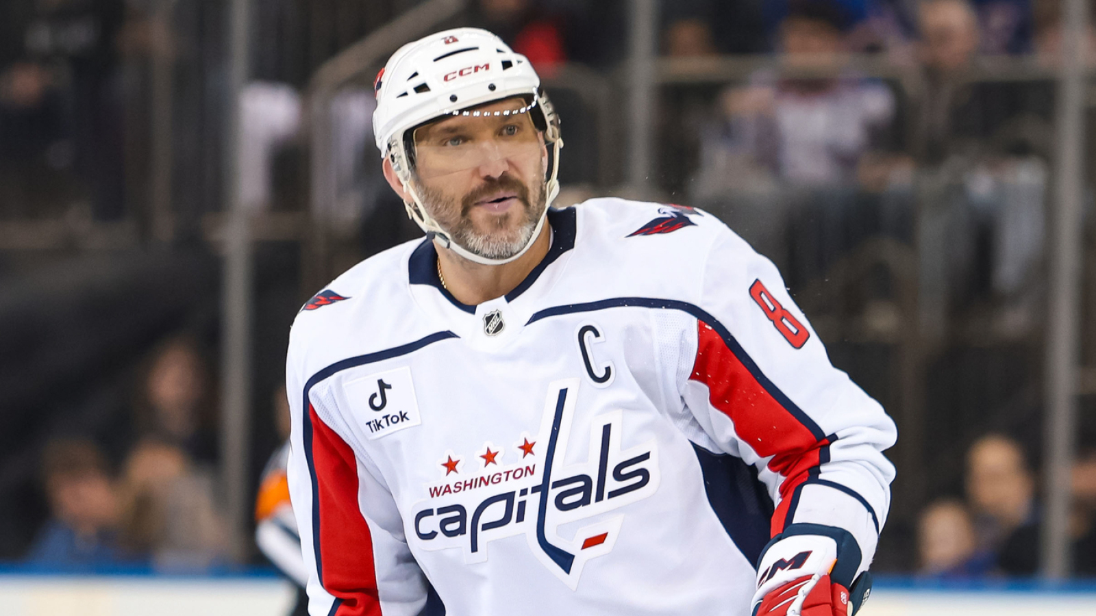 https://www.yardbarker.com/media/a/6/a68fda062180ad013e80ba34f0563e3d847967f9/thumb_16x9/five-intriguing-nhl-home-openers.jpg?v=1