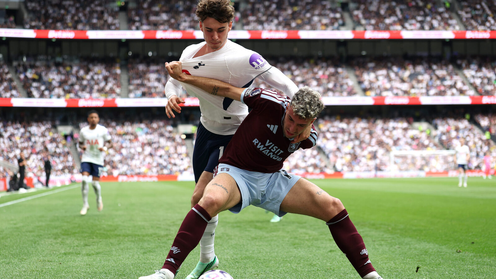 Aston Villa Face £25m Exit For 24-Year-Old: Should Emery Block It?