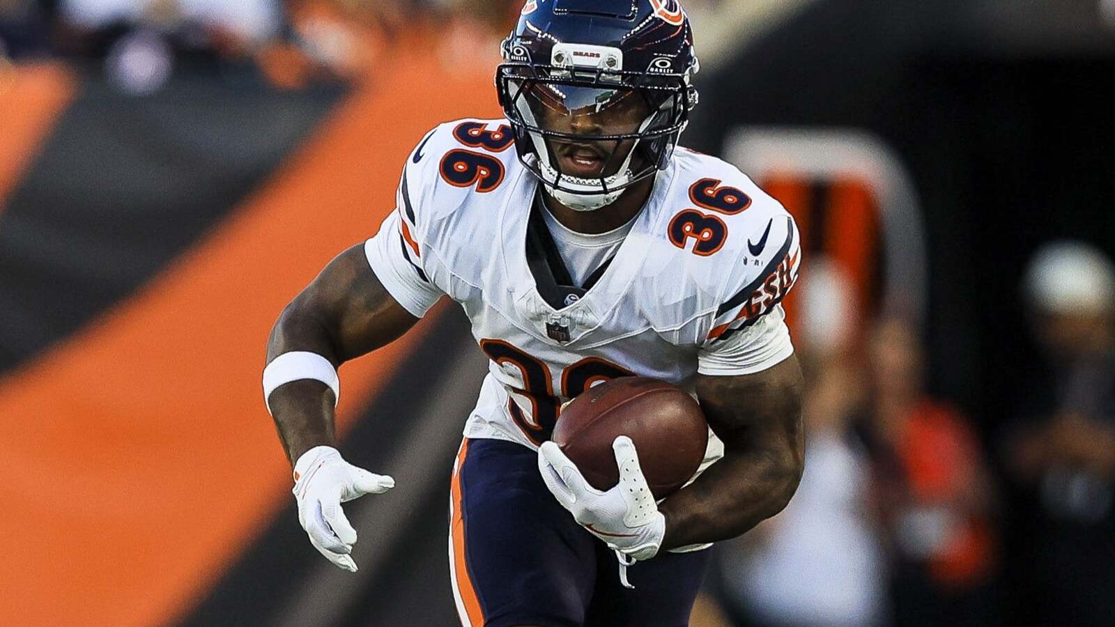 Bears coordinator highlights 3 roster bubble players who are finding different ways to make cases for the 53-man roster