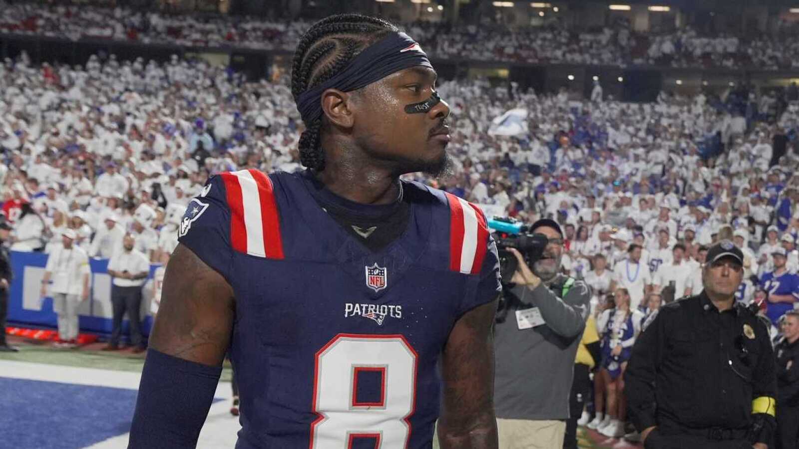 https://www.yardbarker.com/media/a/7/a72d96b4abc9207024c5e9abf5efba7248defc04/thumb_16x9/active-10-reception-nfl-games-quiz.jpg?v=1
