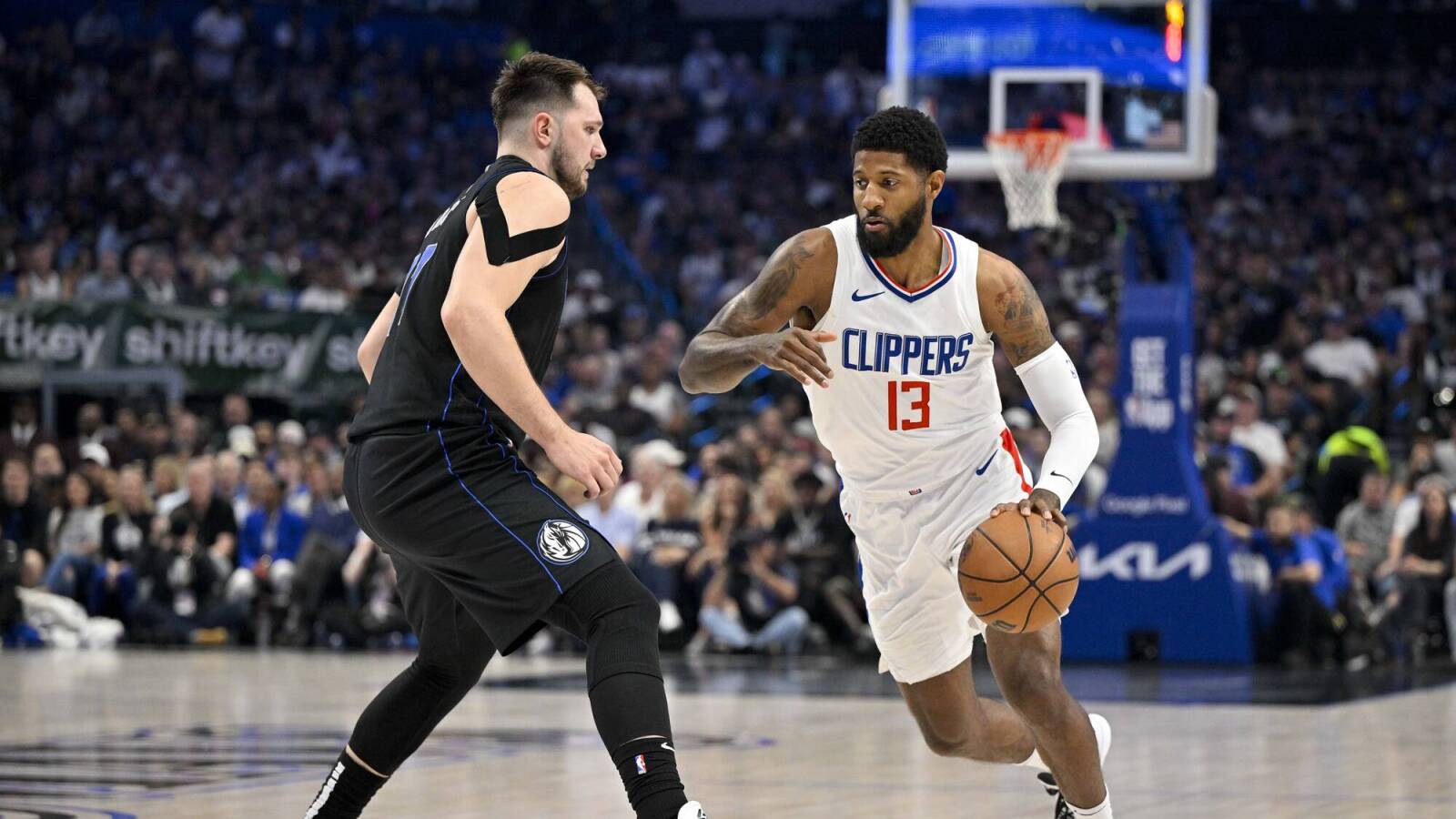 Los Angeles Clippers Facing Major Problem in Paul George Contract Extension Talks