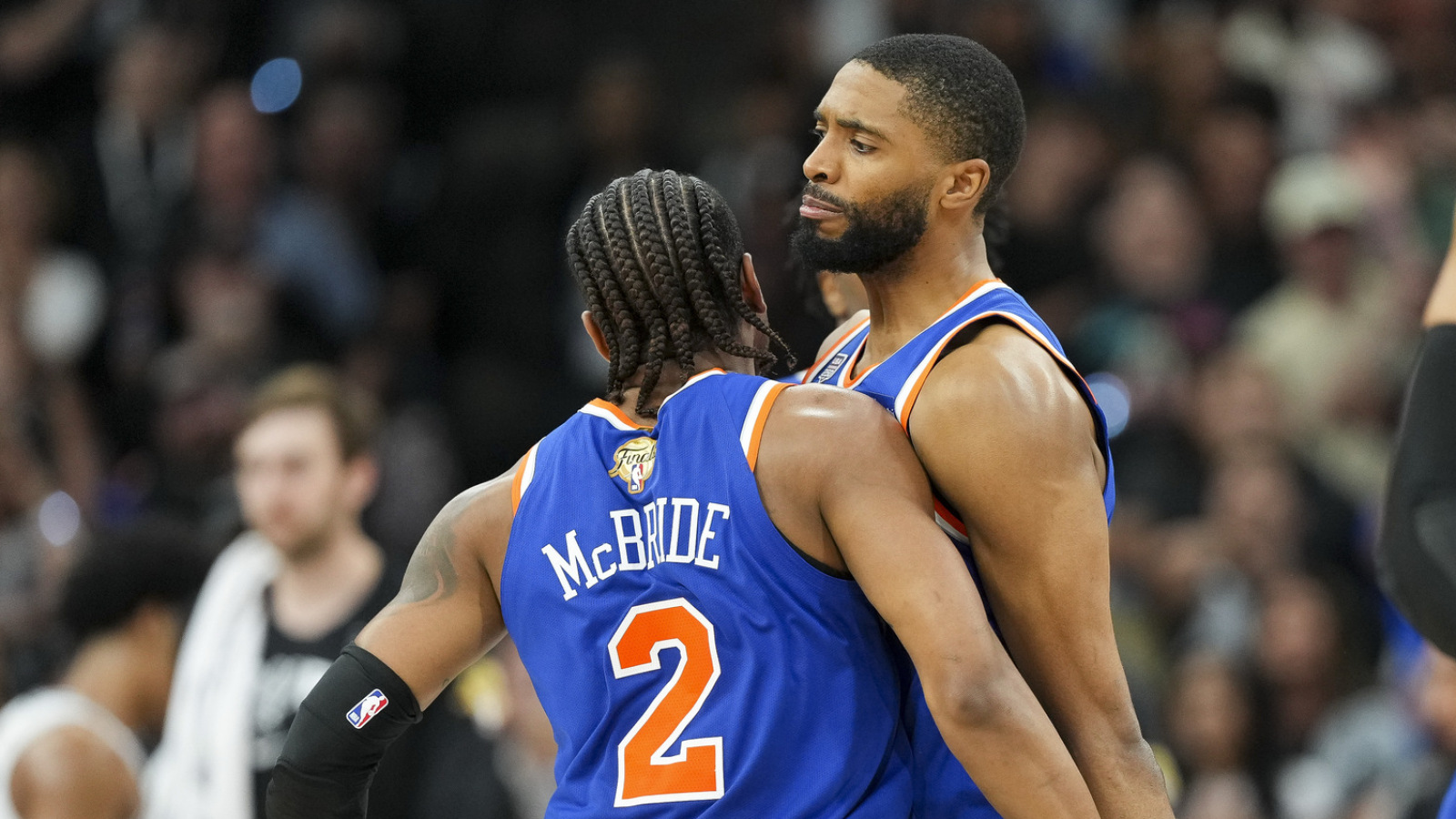 https://www.yardbarker.com/media/a/7/a7c8333c5b1fdd9b47cd97d4f3c2ef001194a041/thumb_16x9/5-steals-5-threes-nba-games-quiz.jpg?v=1