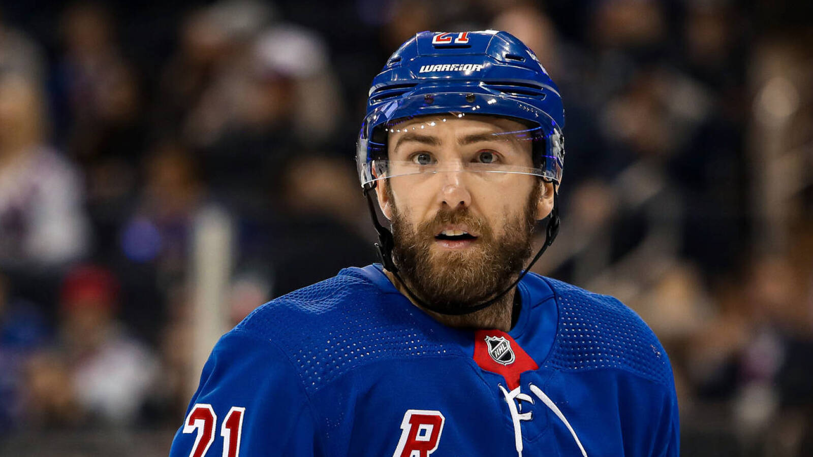 Rangers’ Goodrow leaves game after taking puck to the face | Yardbarker