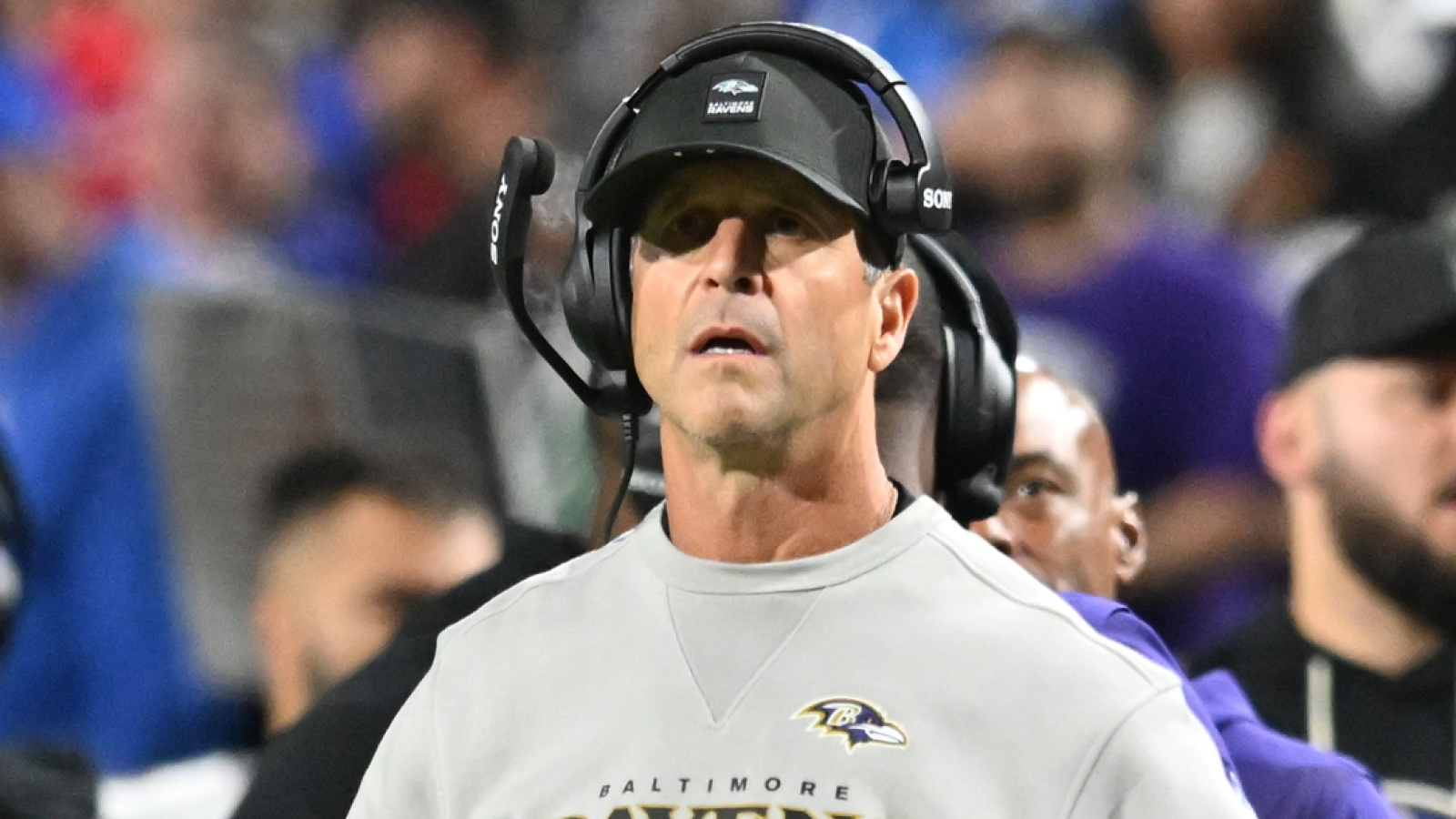 https://www.yardbarker.com/media/a/8/a8e2177c7608ffa19d58c2259ce9f34e2b3c5b5e/thumb_16x9/should-buy-sell-john-harbaugh-titans-buzz.jpg?v=1