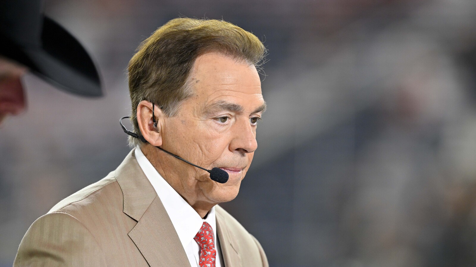 https://www.yardbarker.com/media/a/9/a97caa2214294285fbc38345fcd1796ec784266a/thumb_16x9/coach-reveals-nick-saban-return.jpg