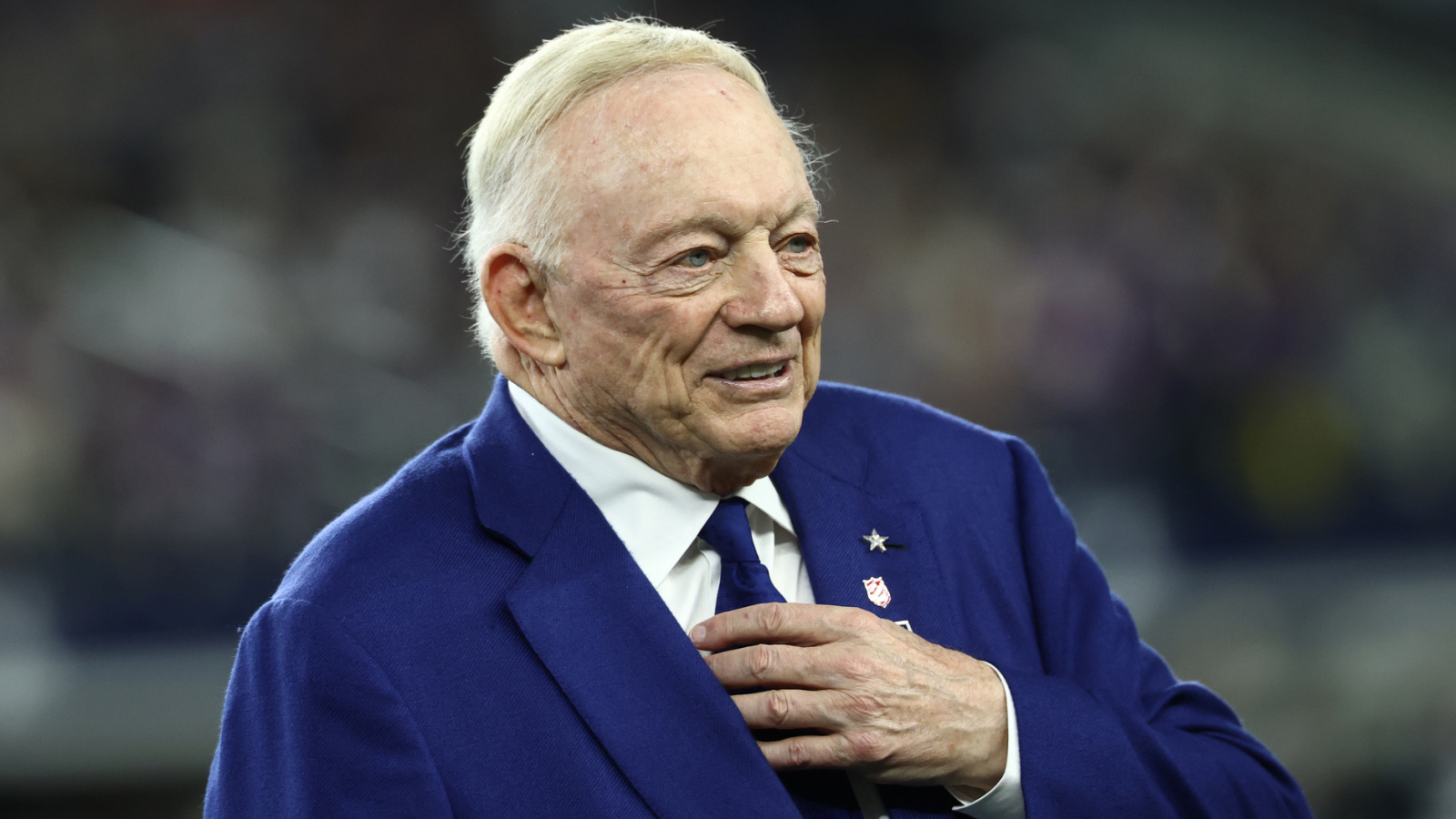https://www.yardbarker.com/media/a/9/a99989f7e15926b7a17c5223db2006d8a5e30f64/thumb_16x9/cowboys-face-another-contract-priority-beyond.jpg?v=1