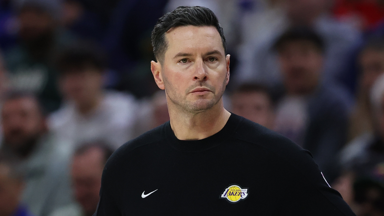 https://www.yardbarker.com/media/a/9/a9a6e7884d2ee08a620f2880c5dd3287a2db3bfe/thumb_16x9/ayton-describes-message-redick-gave-lakers-over.jpg?v=1