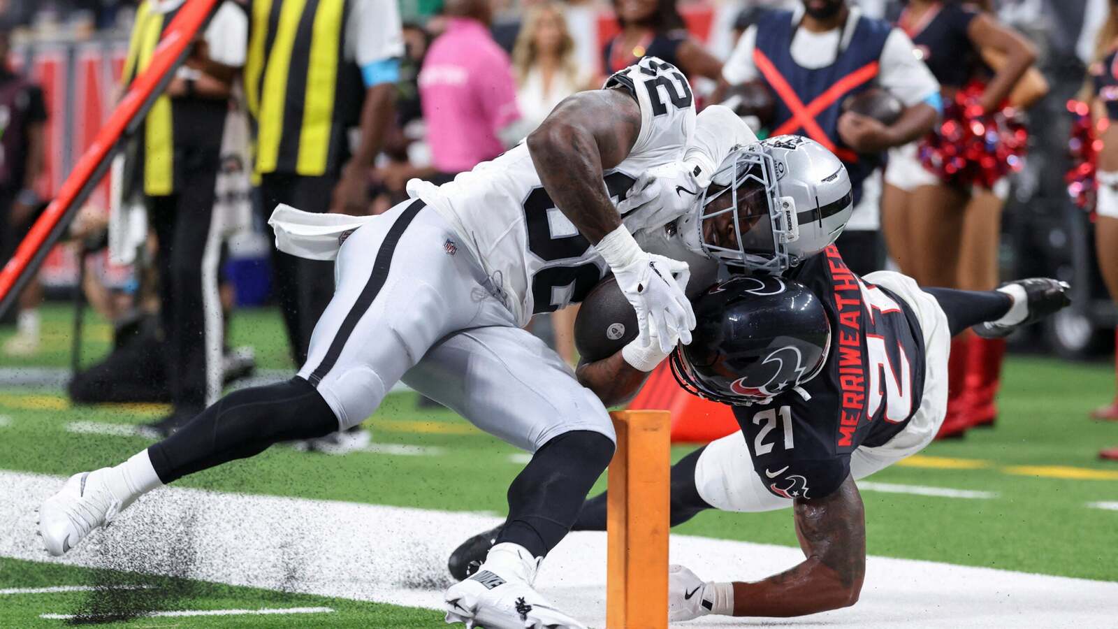 Raiders Release Veteran RB Dare Ogunbowale Amid Roster Cuts