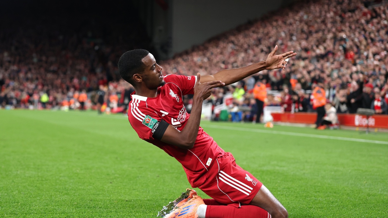 ‘I feel good’ – Alexander Isak provides fitness update after scoring ...