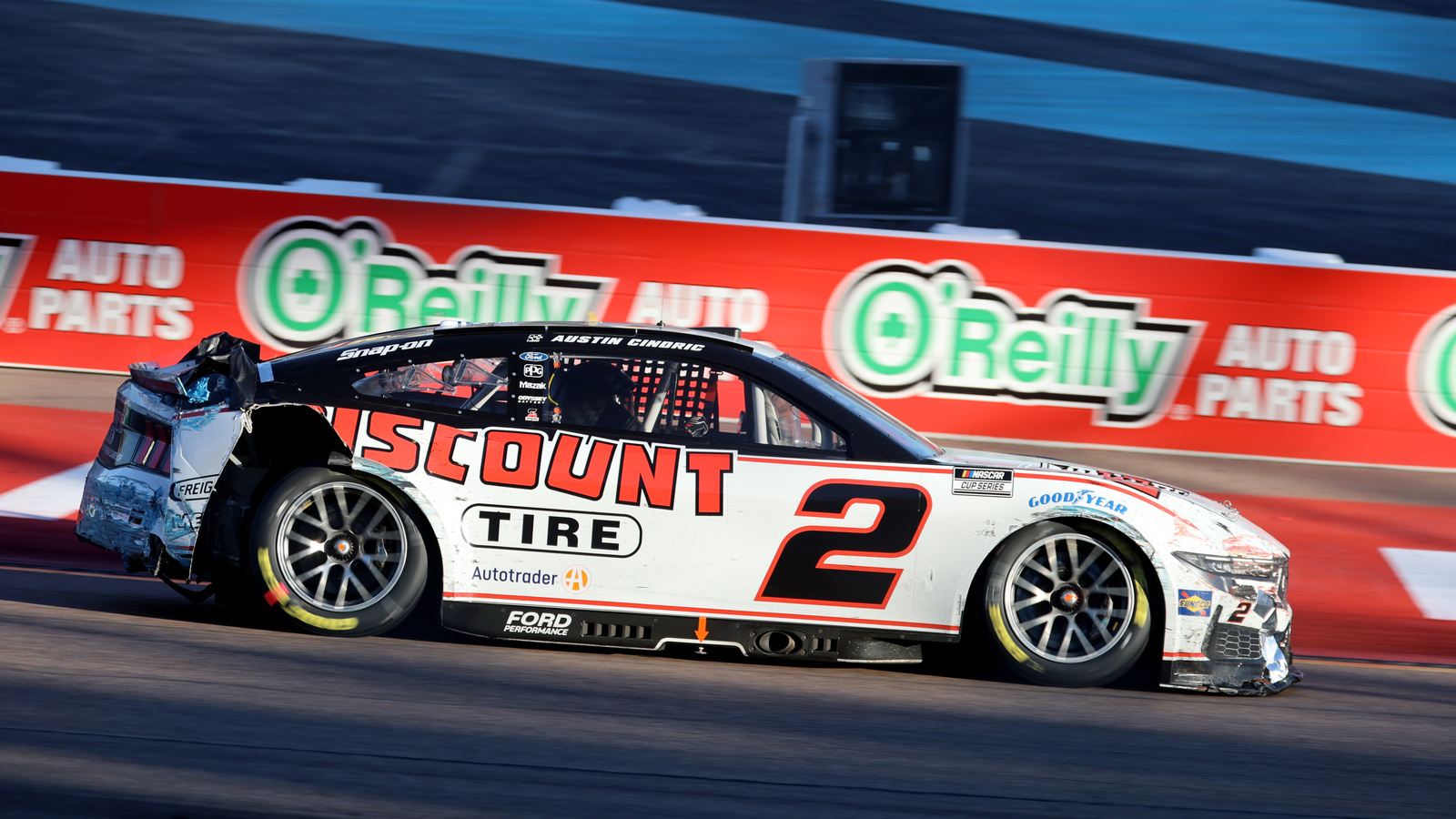 Austin Cindric gets tagged by Supercars Grand Final contender Chaz Mostert