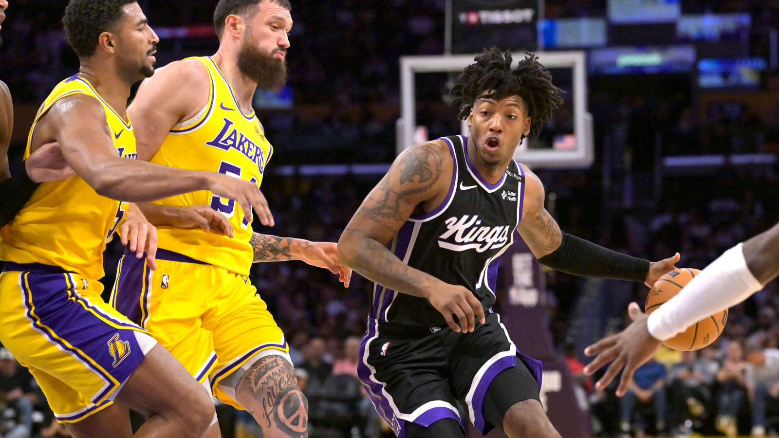 Kings waive Elfrid Payton, two others