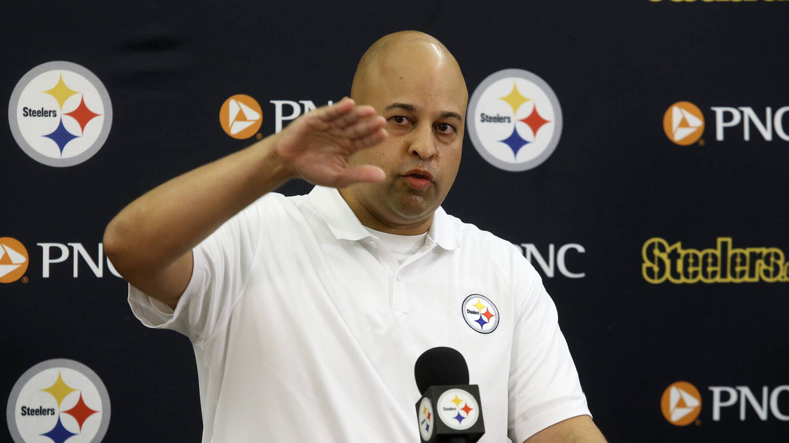 Steelers' Omar Khan Shuts Down WR Trade Rumors 'Nothing To Report
