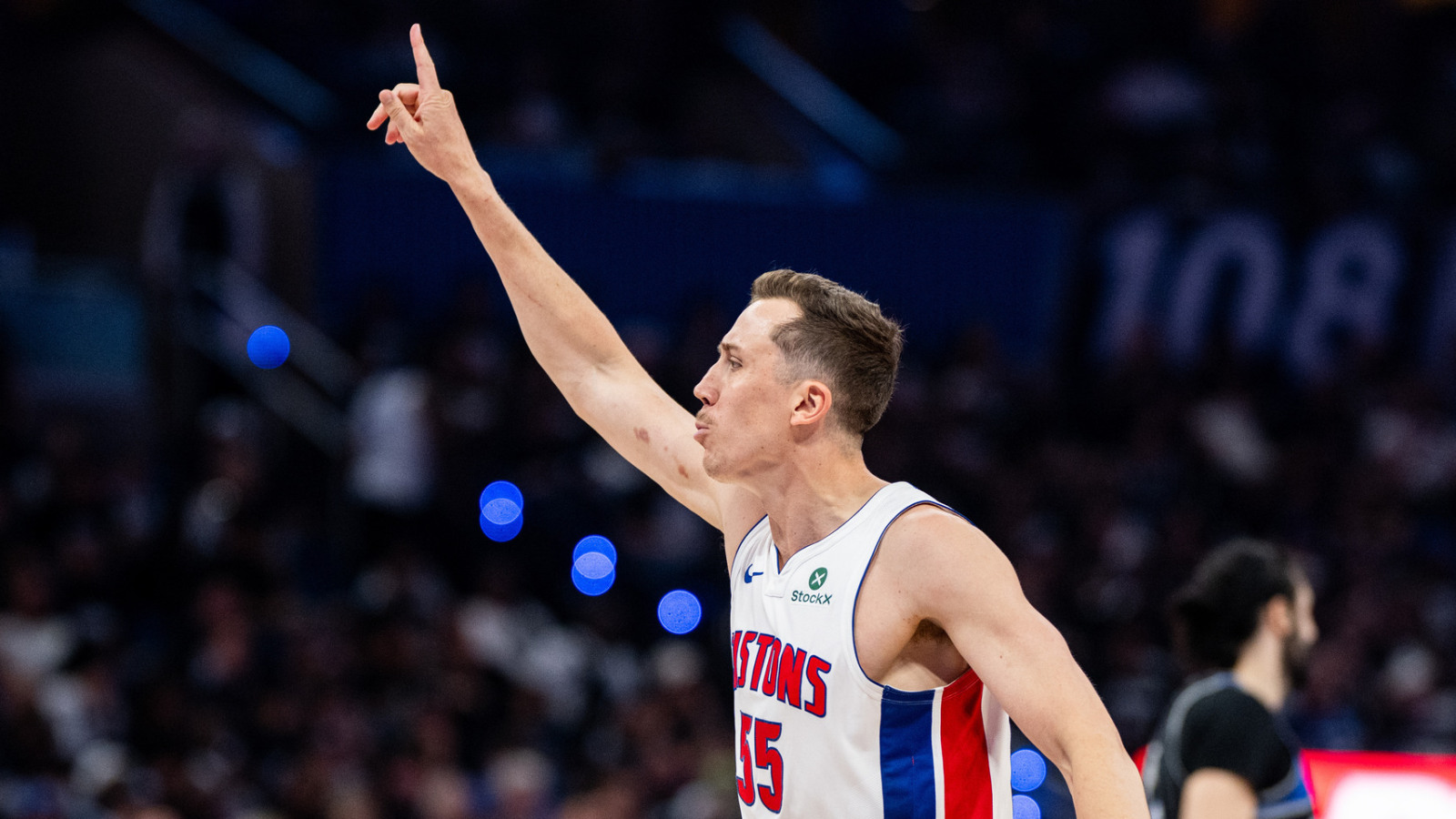 https://www.yardbarker.com/media/a/b/ab9e969c31f5143996008ff07c94f724e3586072/thumb_16x9/pistons-buzzer-beaters-big-impact-game-1-win.jpg?v=1