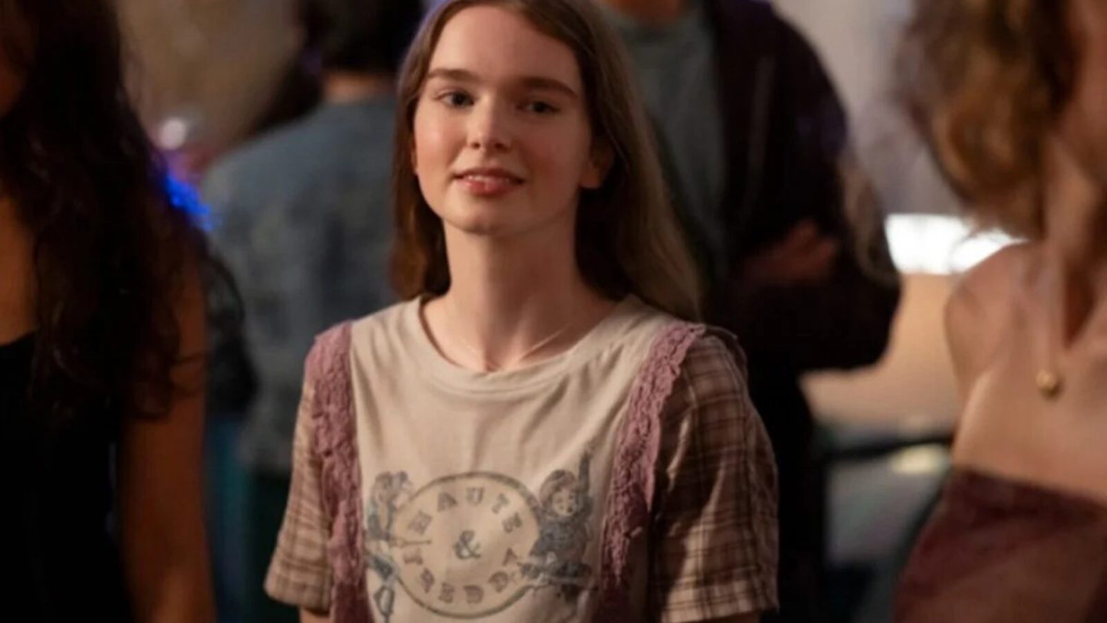 'Carrie' images reveal cast of new Stephen King series