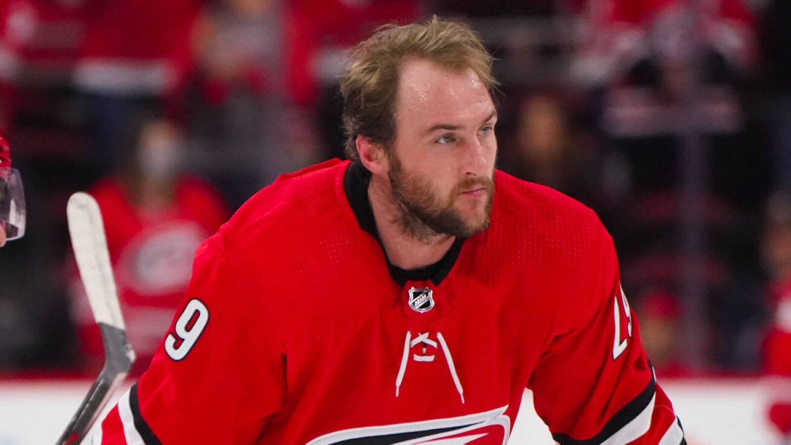 Hurricanes re-sign forward Stefan Noesen to two-year deal - Vimarsana News