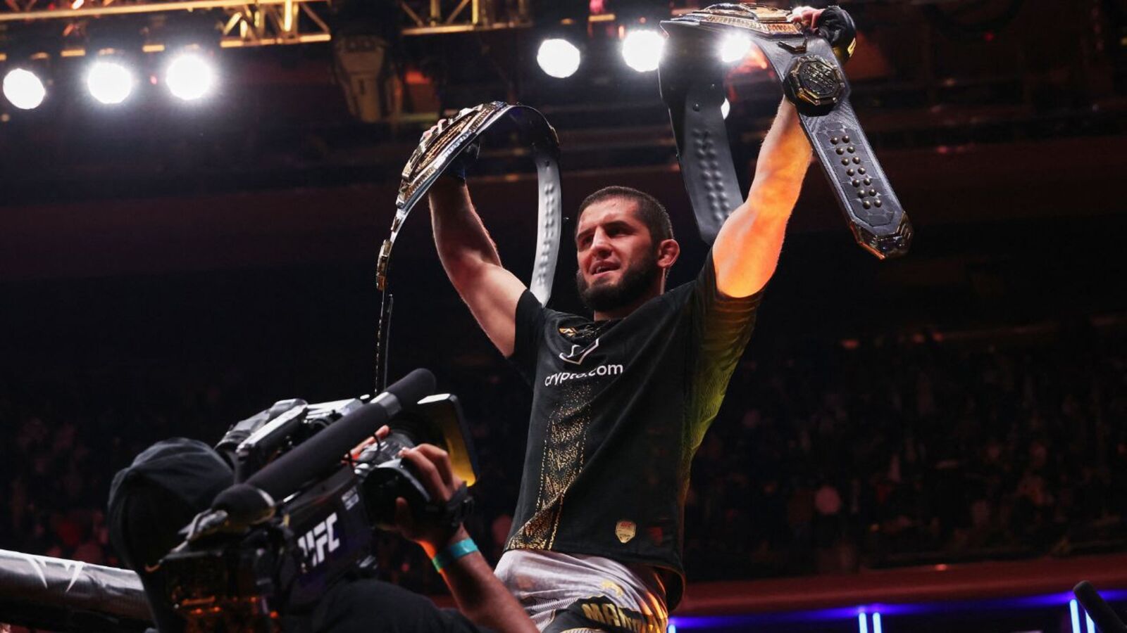 UFC 330 Preview: Makhachev and Dern Defend Titles in Key Fights
