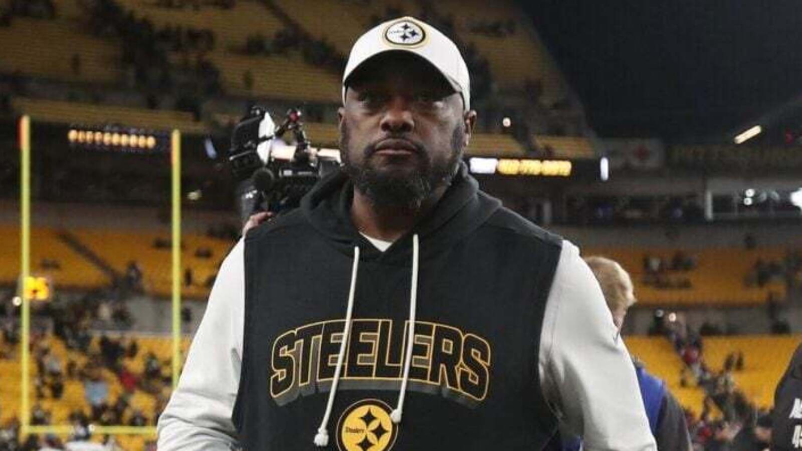 https://www.yardbarker.com/media/a/c/accf88a10e3e472b34480383c3532cc848267e37/thumb_16x9/Steelers-Head-Coach-1024x739.jpg?v=1