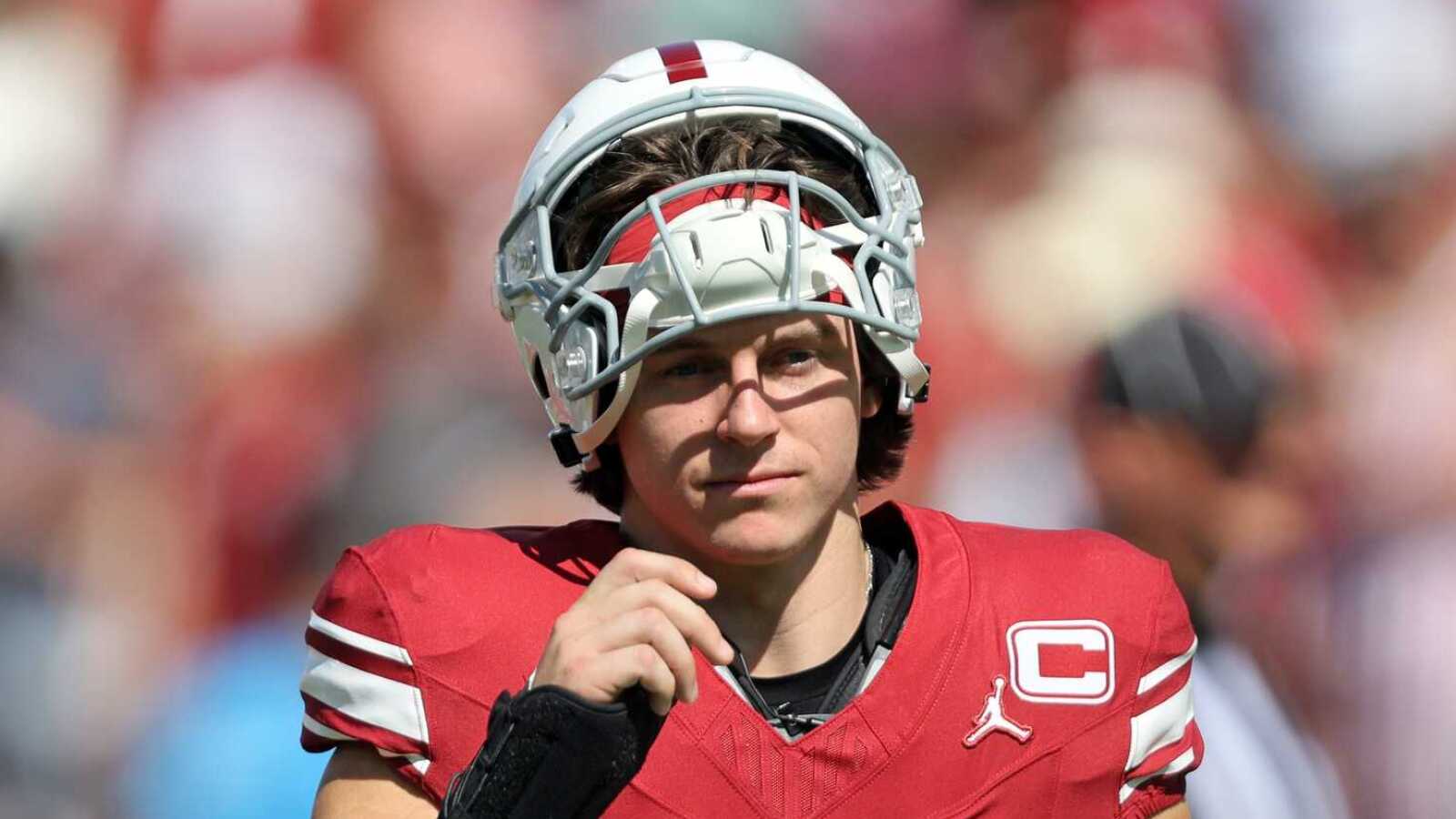 https://www.yardbarker.com/media/a/d/ad818a085f779b1887eb923f4c2f57250f3e9b5d/thumb_16x9/oklahoma-pumping-brakes-on-john-mateer-return.jpg?v=1