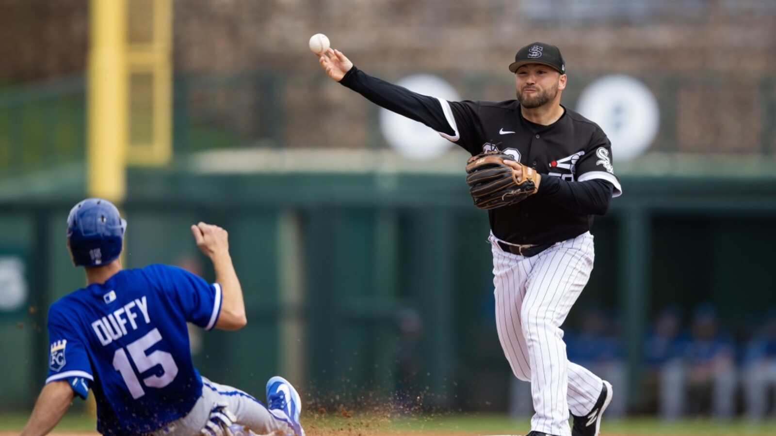 Padres Sign Former Athletics Infielder to Minor League Deal | Yardbarker